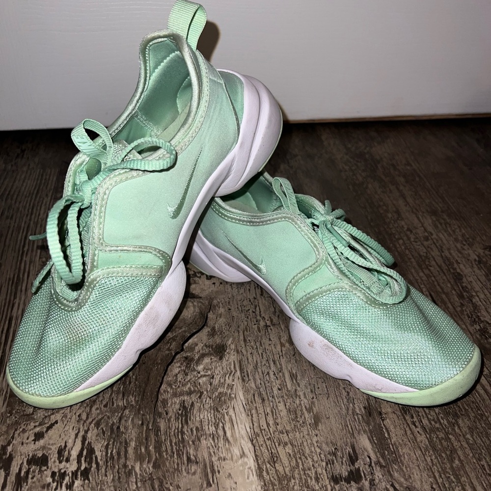 Nike shoes